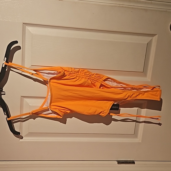 NWT Fashion Nova One Piece Small Orange Swimsuit - Picture 4 of 6